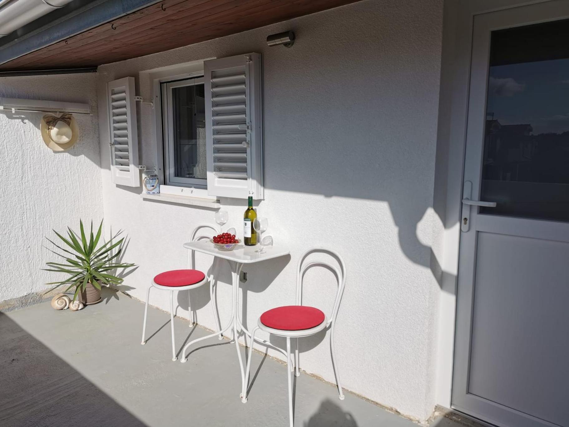 Apartmani Vana 1 Tribalj Exteriör bild