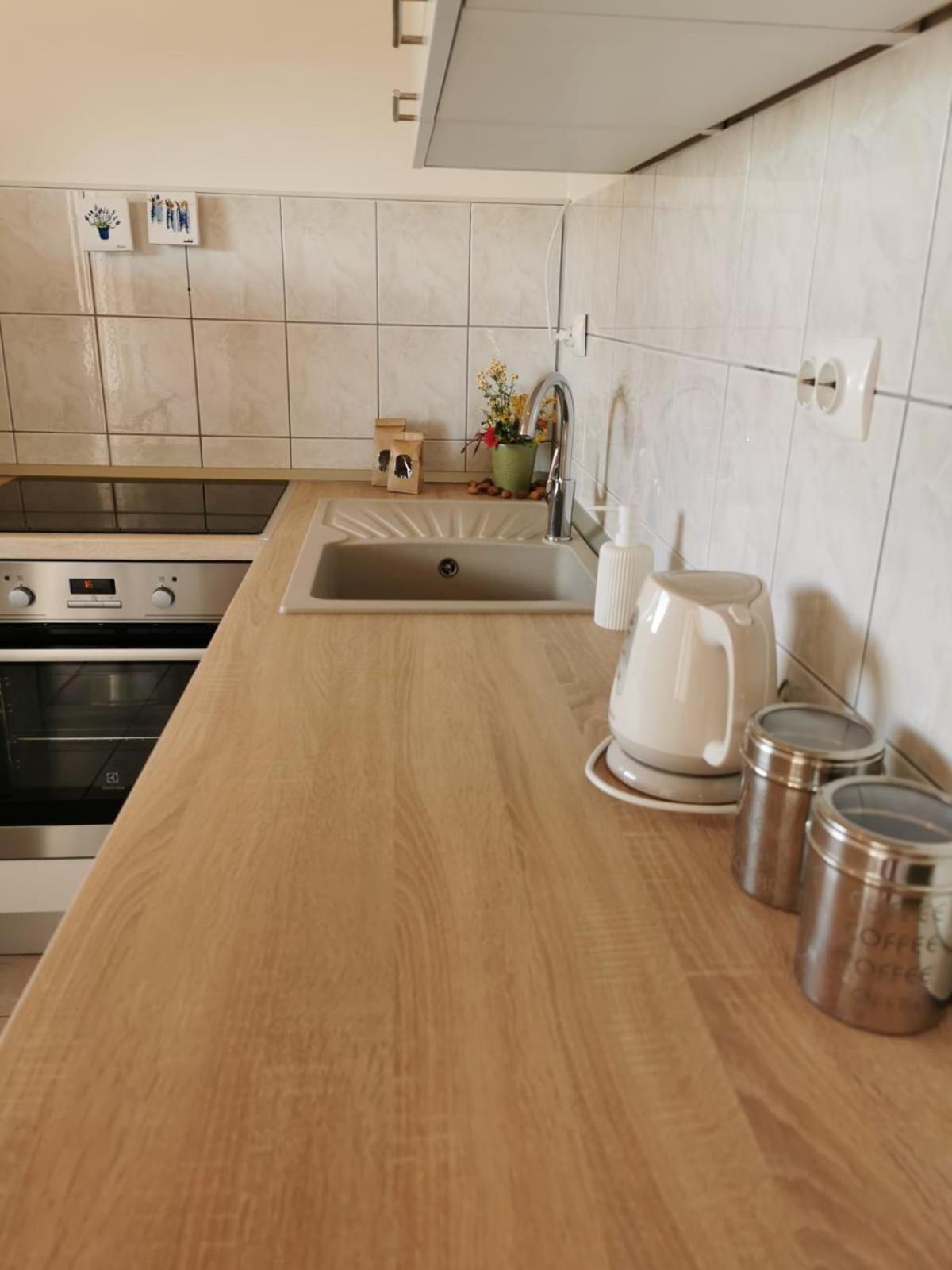 Apartmani Vana 1 Tribalj Exteriör bild